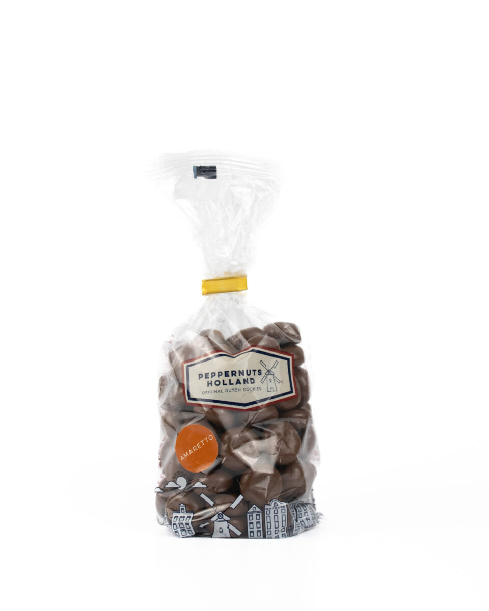Amaretto gingerbread nuts