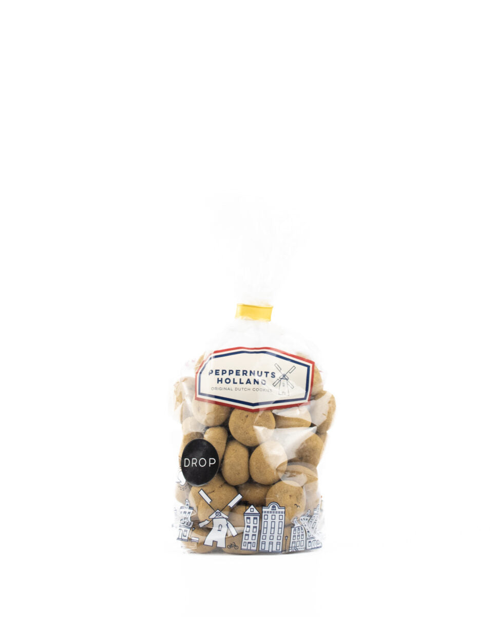 Licorice gingerbread nuts
